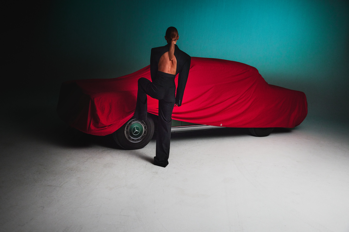 MB W111.025 Social Media-5