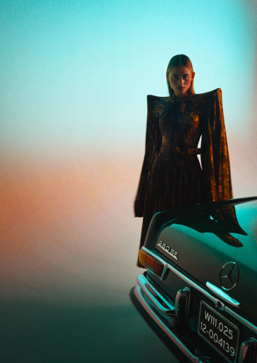 MB W111.025 Social Media-12