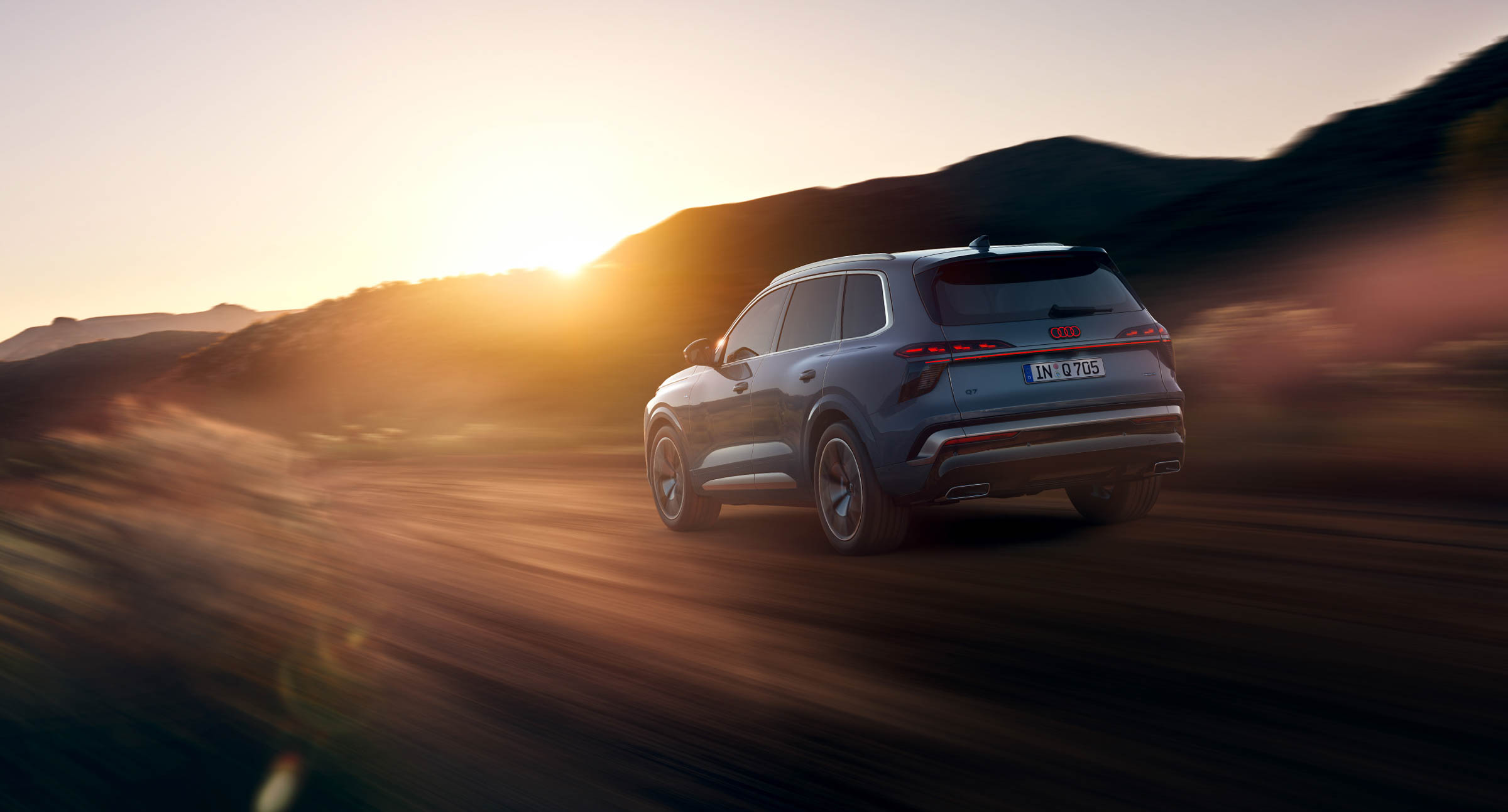 AUDI Q7-10