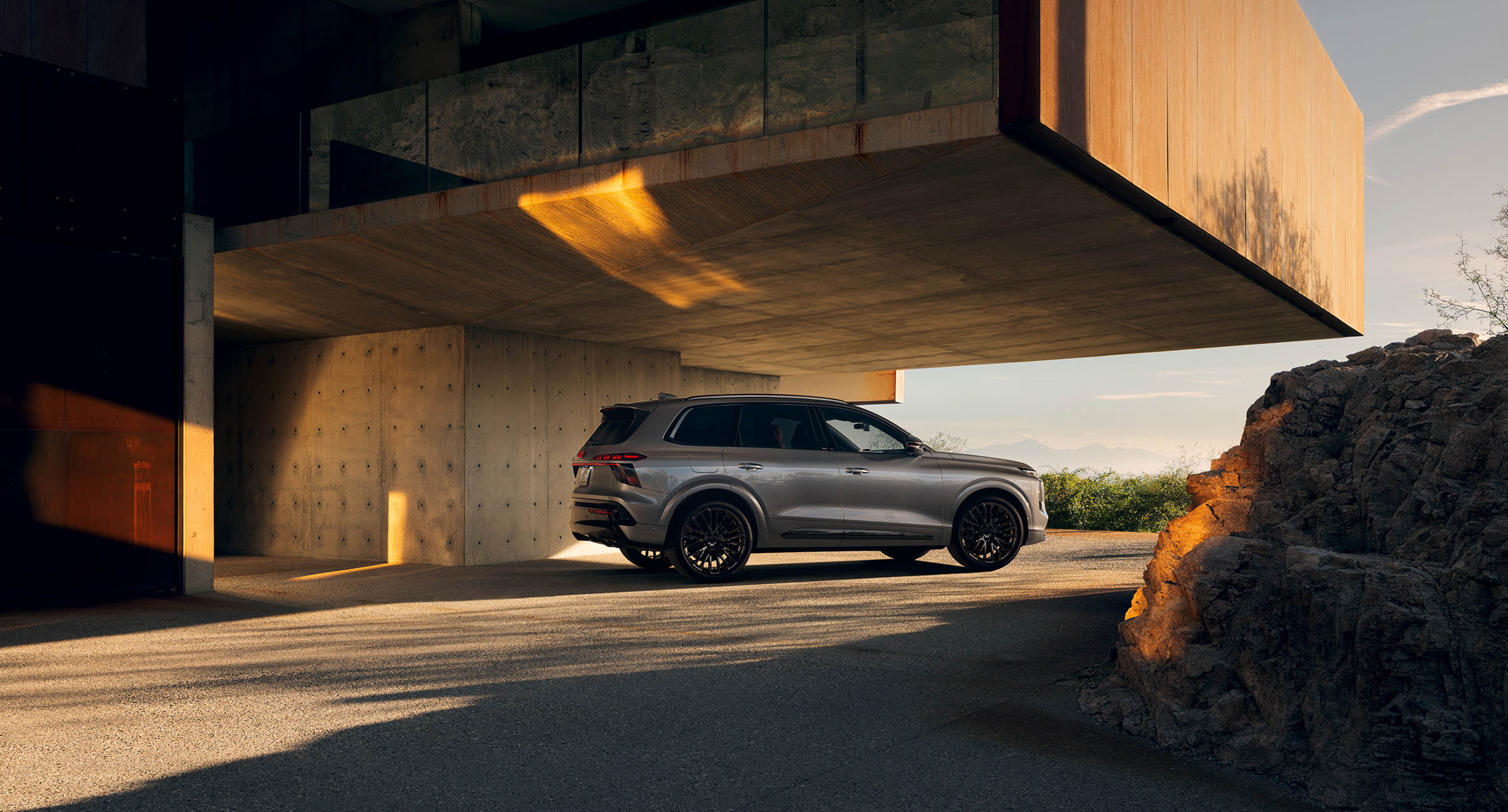 AUDI Q7-2