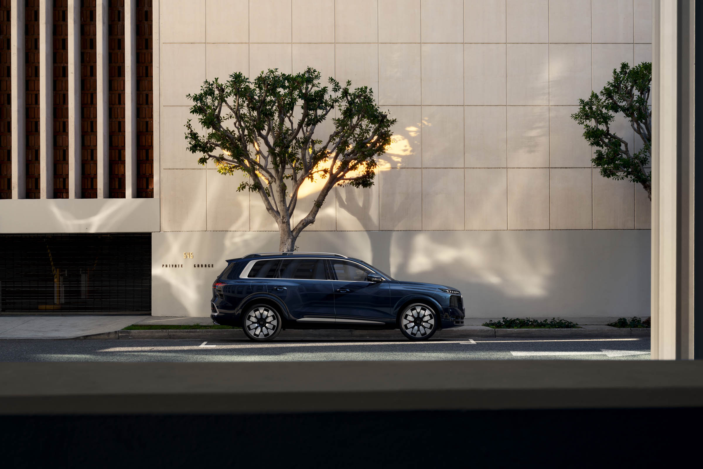 AUDI Q9-2